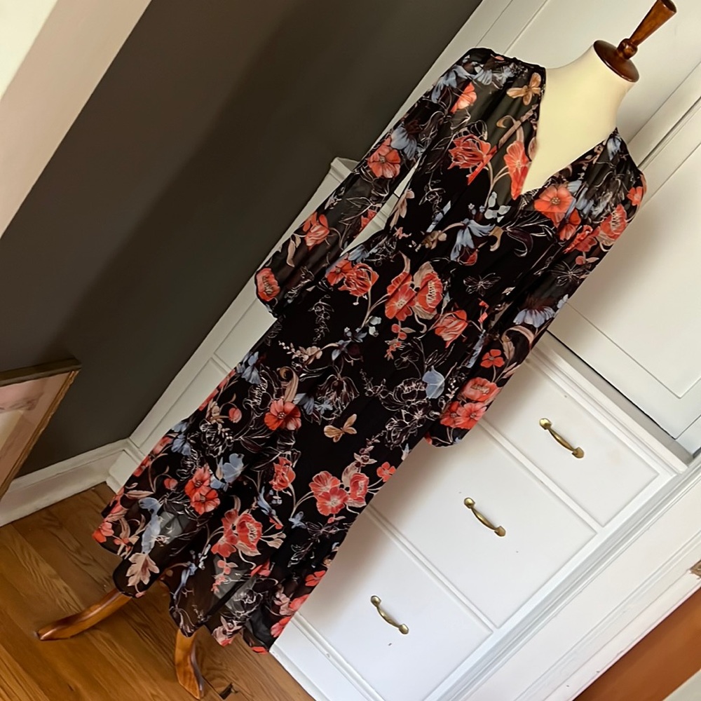 Flowy Flower Pattern Midi Dress